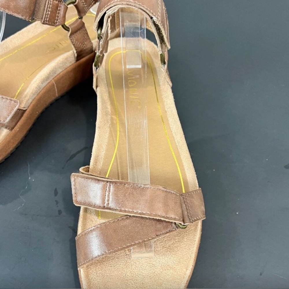 Women's Vionic Adjustable Leather Strap Sandal Si… - image 2